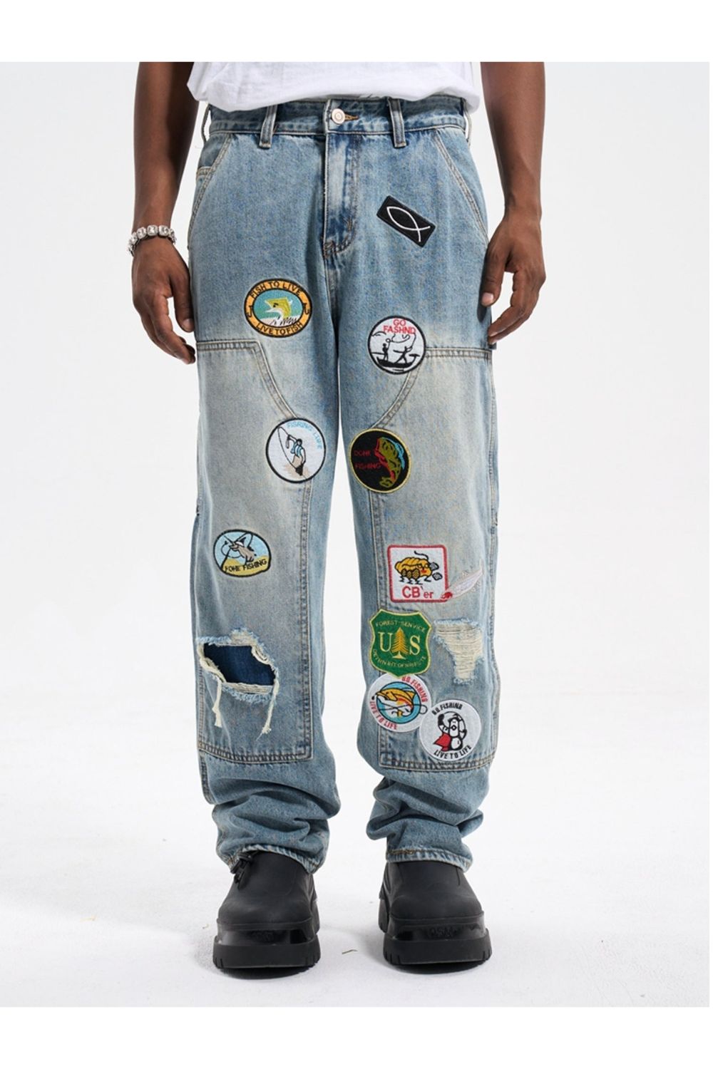 Jeans con patch dal design flare