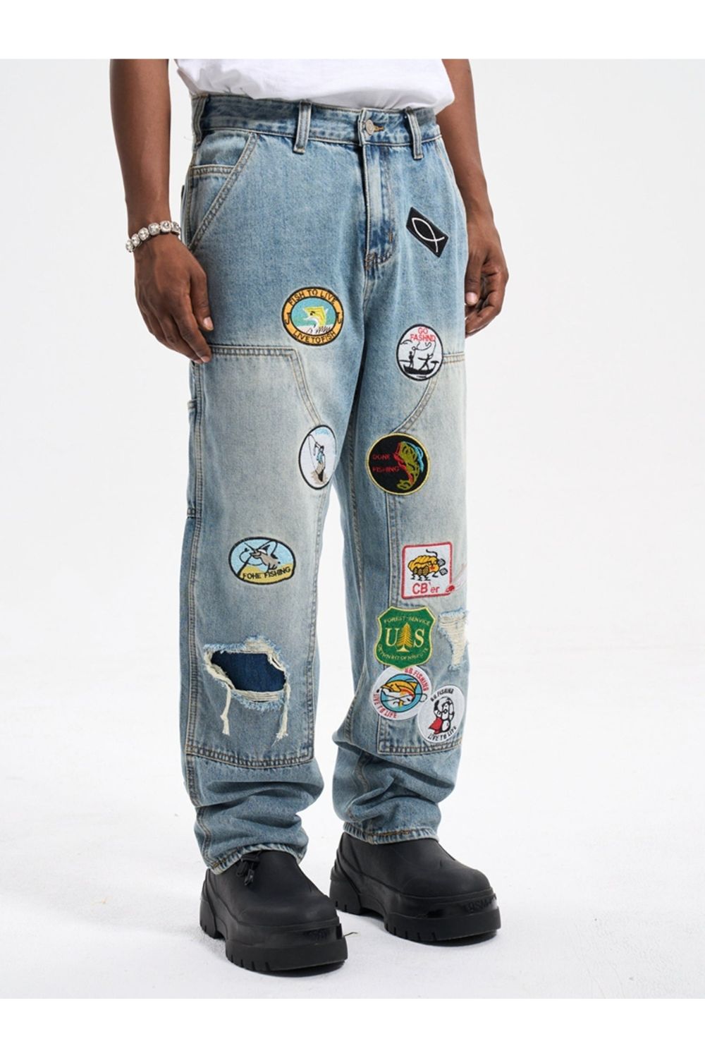 Jeans con patch dal design flare