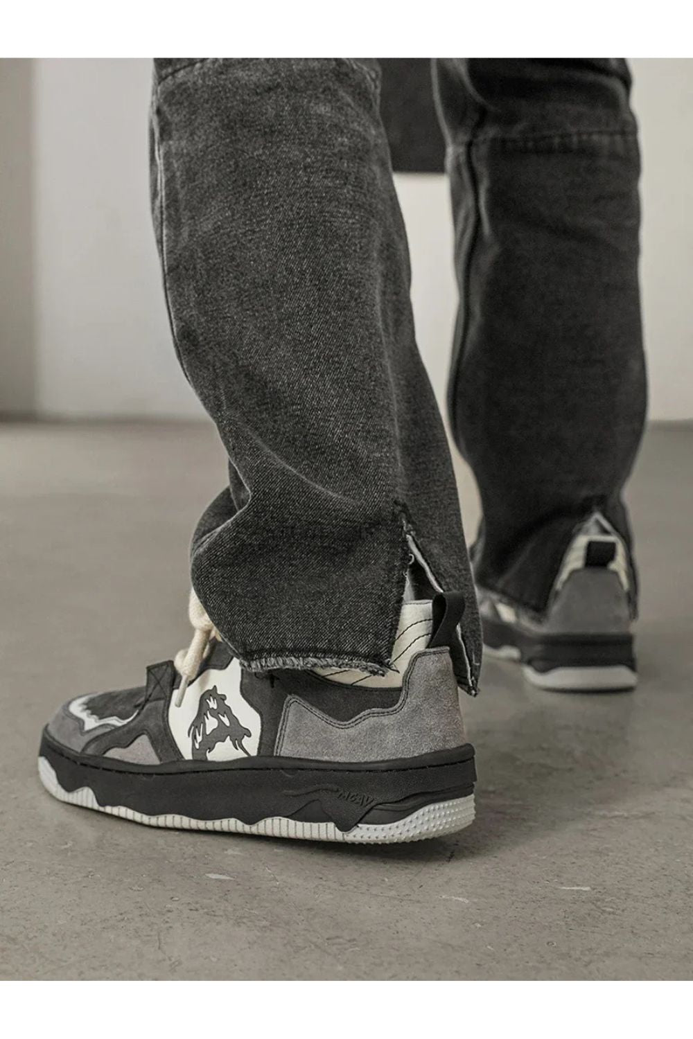 'Dark Creamed' Sneaker